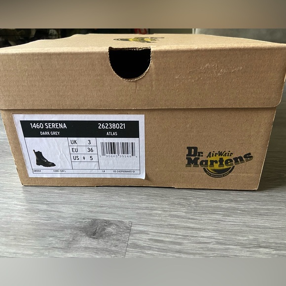 1460 WOMEN'S FAUX FUR LINED LACE UP BOOTS - Serena Doc Martens - size 5 - Picture 6 of 6